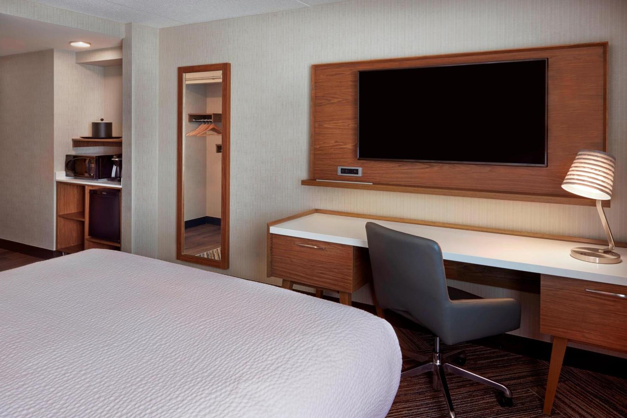 Four Points By Sheraton Hamilton - Stoney Creek Екстериор снимка