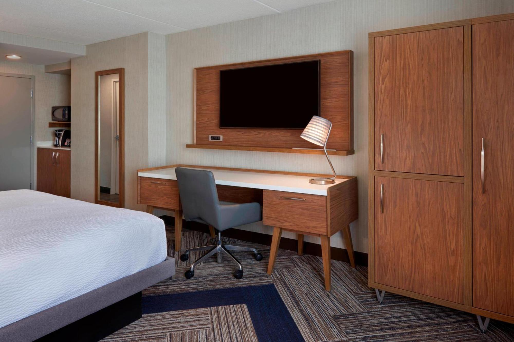 Four Points By Sheraton Hamilton - Stoney Creek Екстериор снимка