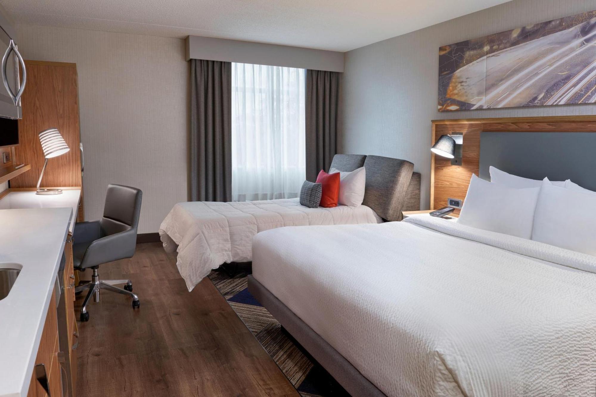 Four Points By Sheraton Hamilton - Stoney Creek Екстериор снимка