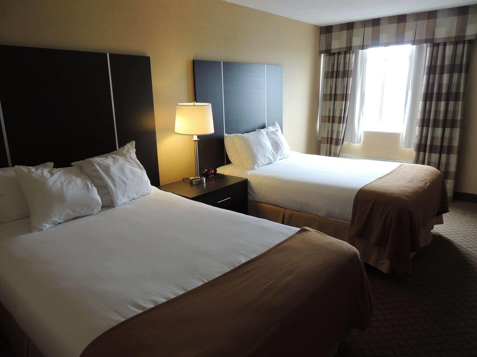 Four Points By Sheraton Hamilton - Stoney Creek Екстериор снимка