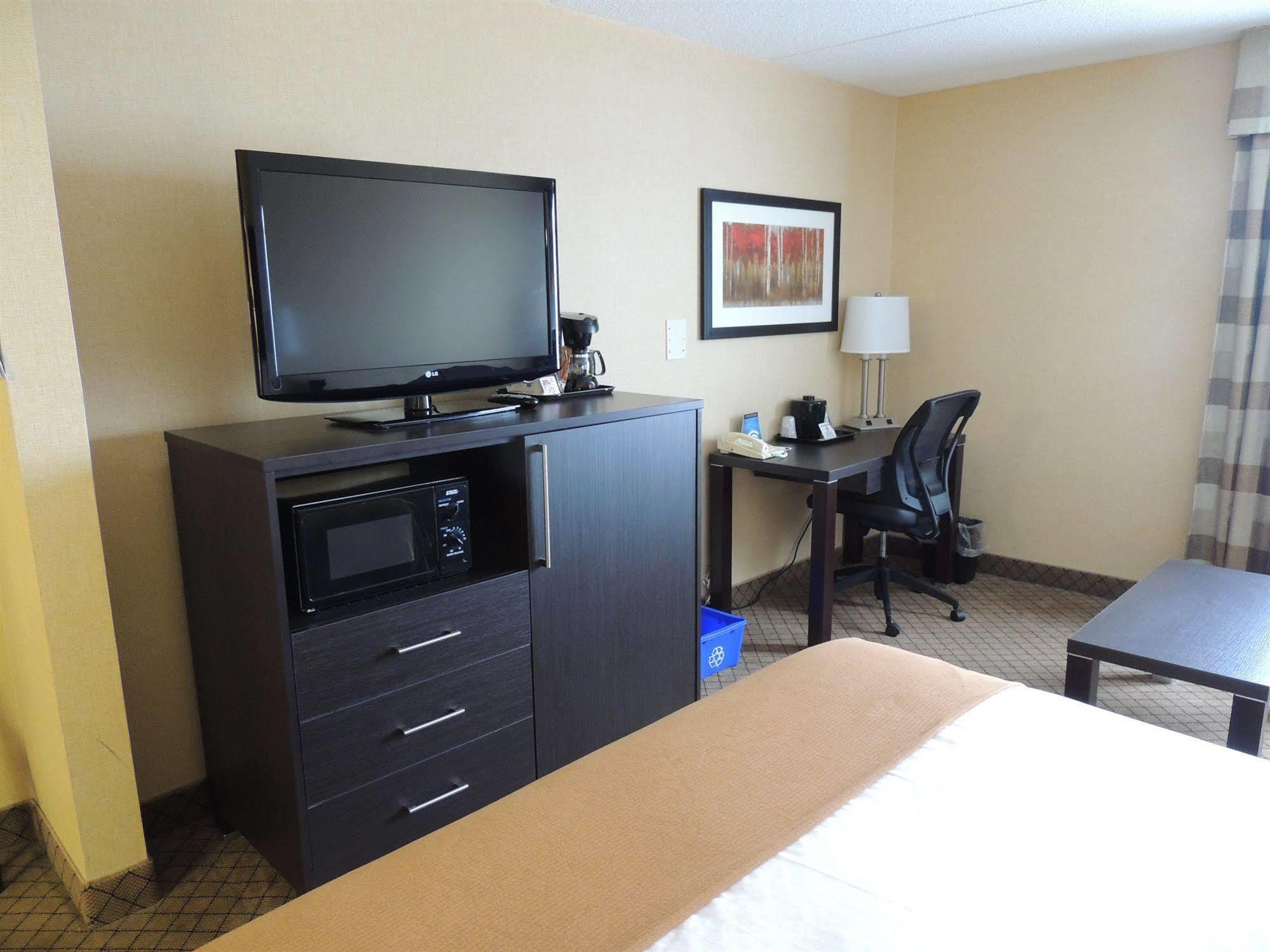 Four Points By Sheraton Hamilton - Stoney Creek Екстериор снимка